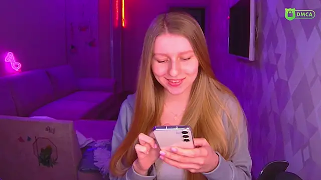 AmaliaQueen online show from January 18, 2025, 2:44 pm