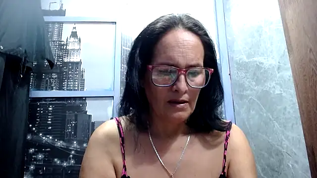 Nastylatinaxxx online show from April 19, 2026, 8:00 pm