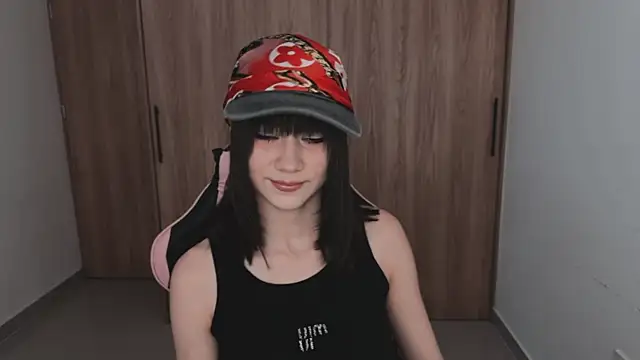 Snapshot of Raven__Blod chatting on July 18, 2026, 11:08 pm Raven Blod online show from July 18, 2026, 11:08 pm