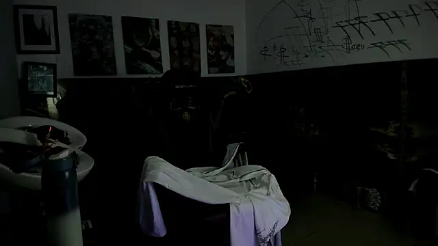 Sisoyalejo420 online show from October 26, 2025, 11:31 pm