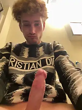 CreamyAustin online show from November 27, 2025, 11:40 pm