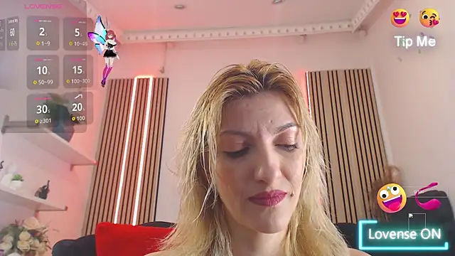 RileyLanna online show from November 18, 2025, 3:56 am