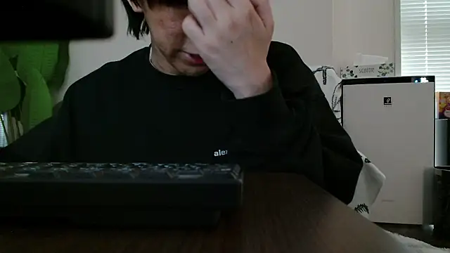 POCARI SWEAT online show from March 20, 2026, 12:48 am