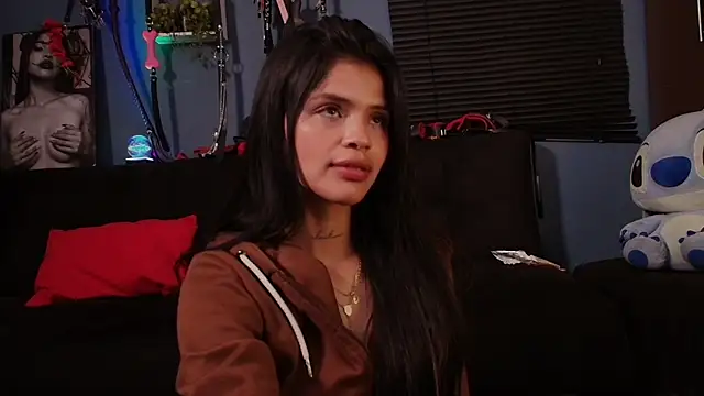 Alaia Asuka online show from February 28, 2025, 3:37 am