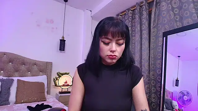 Snapshot of AnnieNasty chatting on March 12, 2025, 9:44 am AnnieNasty online show from March 12, 2025, 9:44 am