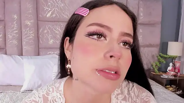 Snapshot of AnnieNasty chatting on November 1, 2025, 12:51 pm AnnieNasty online show from November 1, 2025, 12:51 pm