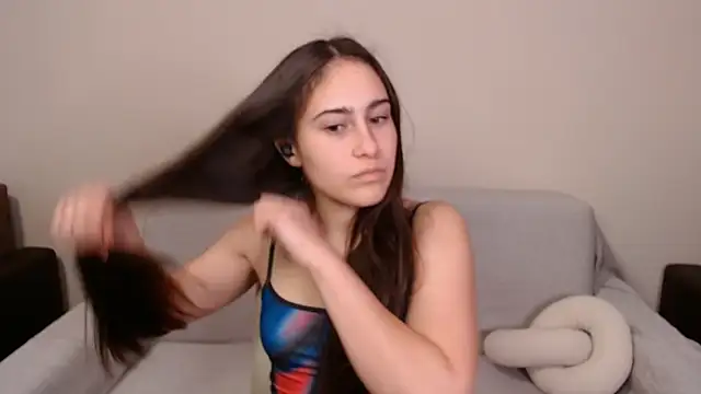 AliceKolltt online show from March 22, 2025, 12:25 pm