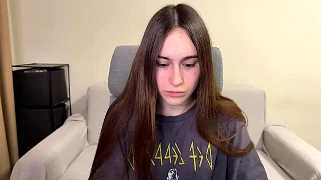 AliceKolltt online show from March 28, 2026, 8:41 pm