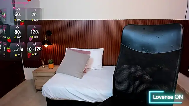 Aabby lee online show from September 28, 2025, 7:19 pm