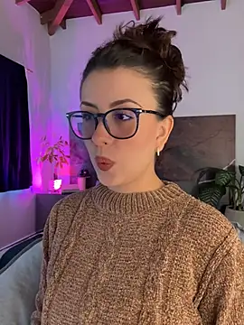 EmaSaenz online show from February 17, 2025, 8:58 pm