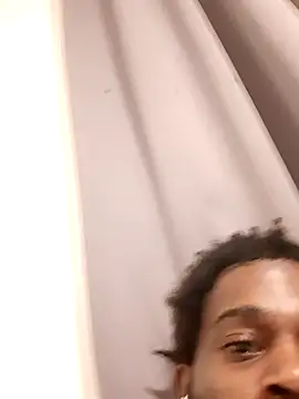 patrickfc  online show from September 24, 2025, 4:27 am