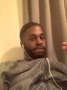 patrickfc  online show from December 4, 2025, 3:10 pm