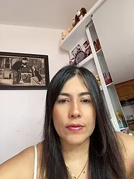 Snapshot of manuela_star chatting on May 20, 2026, 5:19 pm manuela star online show from May 20, 2026, 5:19 pm