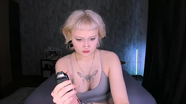 MariaMango online show from October 30, 2025, 4:47 am