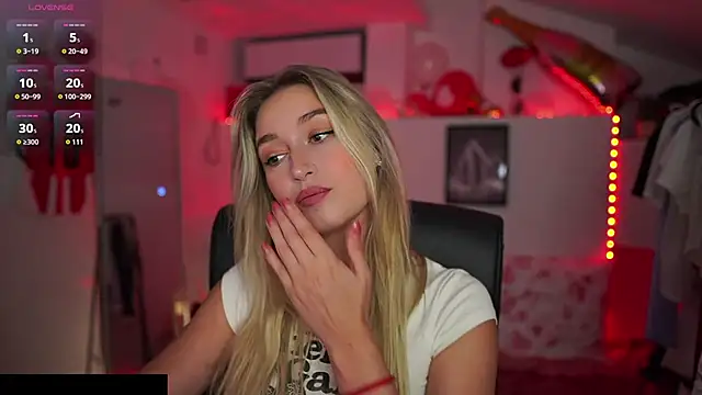 Alexis   Texas online show from September 10, 2025, 6:08 pm