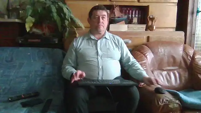 sympatrique online show from December 1, 2025, 11:48 am