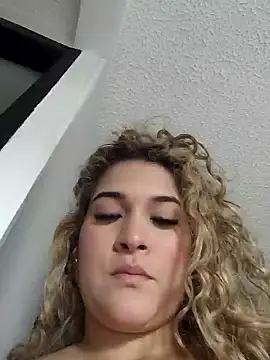 Sara smiiith211 online show from January 11, 2026, 4:56 pm