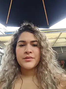 Sara smiiith211 online show from March 25, 2026, 6:03 pm