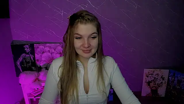 Snapshot of lily_williamss chatting on May 16, 2026, 12:07 am lily williamss online show from May 16, 2026, 12:07 am