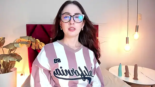 Emilywatsonn online show from February 18, 2026, 12:28 am