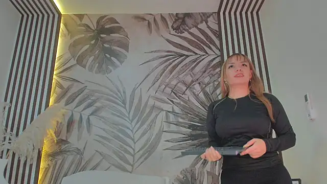 Samaantha-White online show from November 4, 2025, 11:42 am