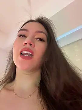 Snapshot of Amelia_Rouse chatting on April 21, 2026, 9:06 pm Amelia Rouse online show from April 21, 2026, 9:06 pm