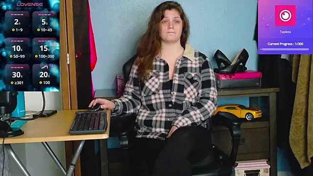 TreeJeanne online show from November 7, 2025, 11:49 pm