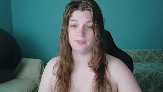 Snapshot of TreeJeanne chatting on June 18, 2026, 10:03 pm TreeJeanne online show from June 18, 2026, 10:03 pm