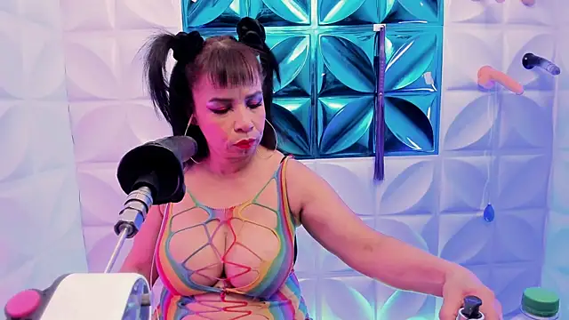 annie wigg online show from February 9, 2025, 3:32 am