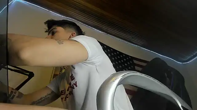 charlie hotxxx online show from March 25, 2026, 3:01 am