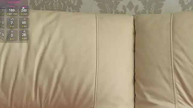 hannah lourens online show from April 25, 2026, 1:41 pm