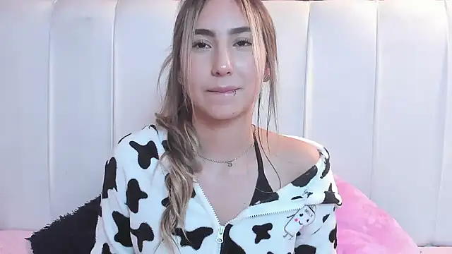  Emma Valka online show from March 8, 2025, 12:00 am