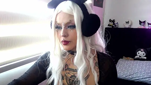 jannaink  online show from February 6, 2025, 8:45 pm