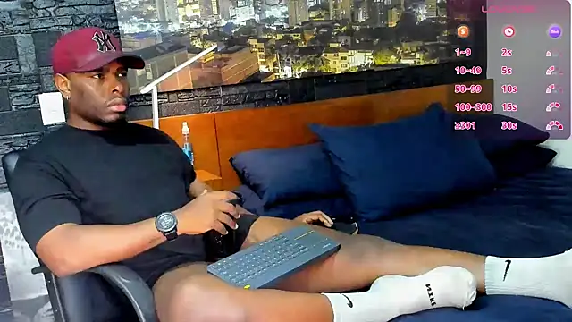 thomas santtos1 online show from February 17, 2025, 12:59 pm