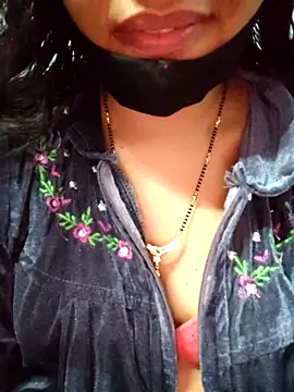 Snapshot of Aaradhya chatting on February 24, 2026, 2:20 am Aaradhya online show from February 24, 2026, 2:20 am