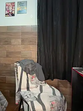 izumikarol online show from April 14, 2026, 9:54 pm