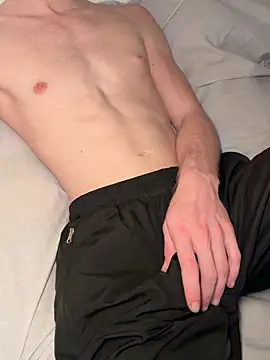 twinkyie online show from April 18, 2026, 10:41 am