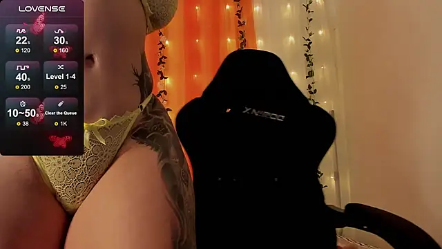 mally s1 online show from December 2, 2024, 7:16 pm