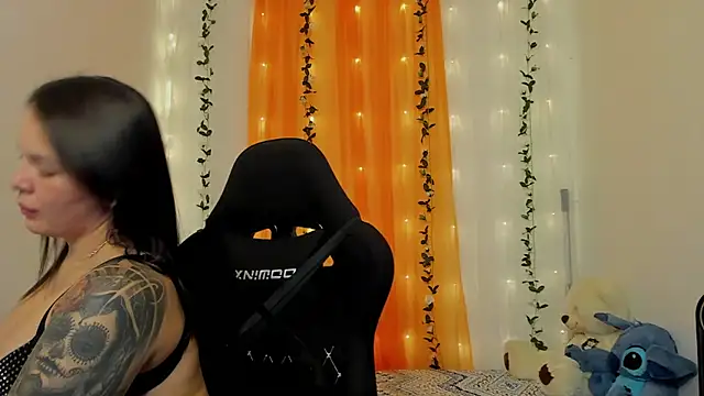 mally s1 online show from December 10, 2024, 4:27 pm