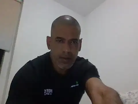 Snapshot of jackbigcock11 chatting on October 24, 2025, 2:30 am jackbigcock11 online show from October 24, 2025, 2:30 am