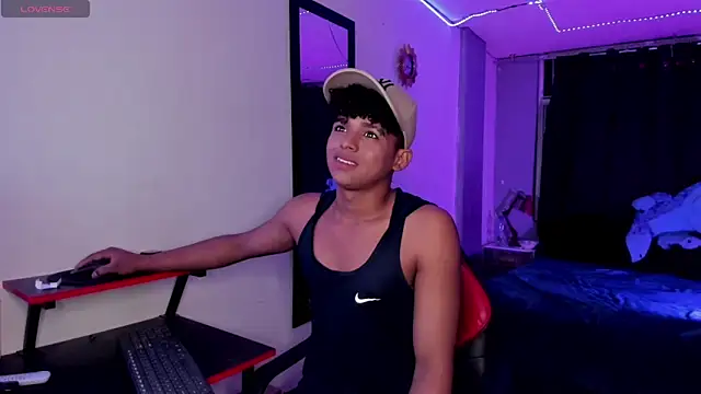 Noah Smith04 online show from September 14, 2025, 11:15 pm