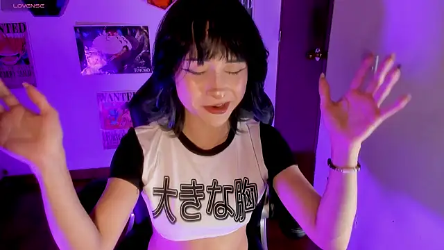 MonxxsLove online show from June 20, 2026, 3:31 am
