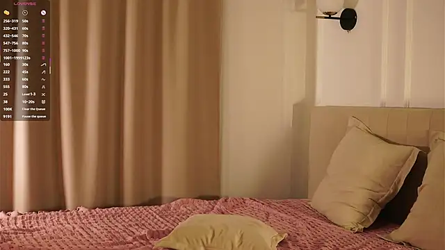 Snapshot of IdaJonesy chatting on February 5, 2026, 12:15 am IdaJonesy online show from February 5, 2026, 12:15 am