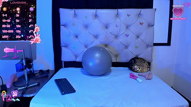 Snapshot of cleopatraa chatting on February 4, 2026, 8:03 pm cleopatraa online show from February 4, 2026, 8:03 pm