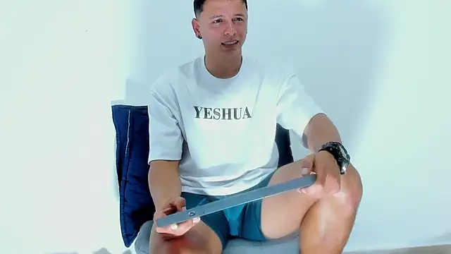 Snapshot of MITCHELL_BURNS chatting on December 26, 2024, 5:58 am MITCHELL BURNS online show from December 26, 2024, 5:58 am