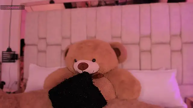 Kleverly Manson1 online show from March 20, 2026, 4:06 am