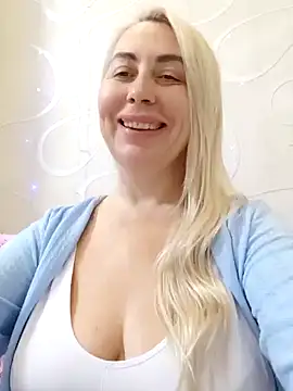 HotJanet online show from January 3, 2025, 6:24 pm