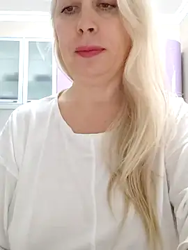 HotJanet online show from February 6, 2025, 12:37 pm