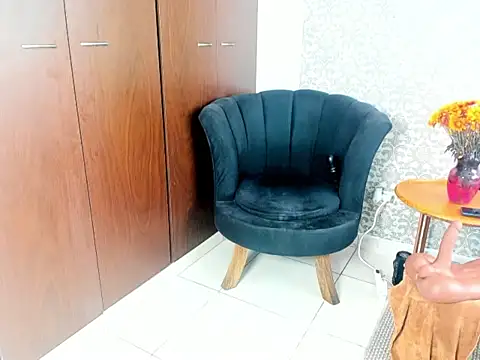 mabelsaravia online show from February 26, 2026, 7:24 pm