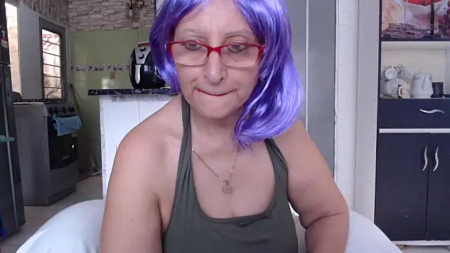 Snapshot of Lilly_macflyy chatting on September 8, 2025, 4:28 pm Lilly macflyy online show from September 8, 2025, 4:28 pm